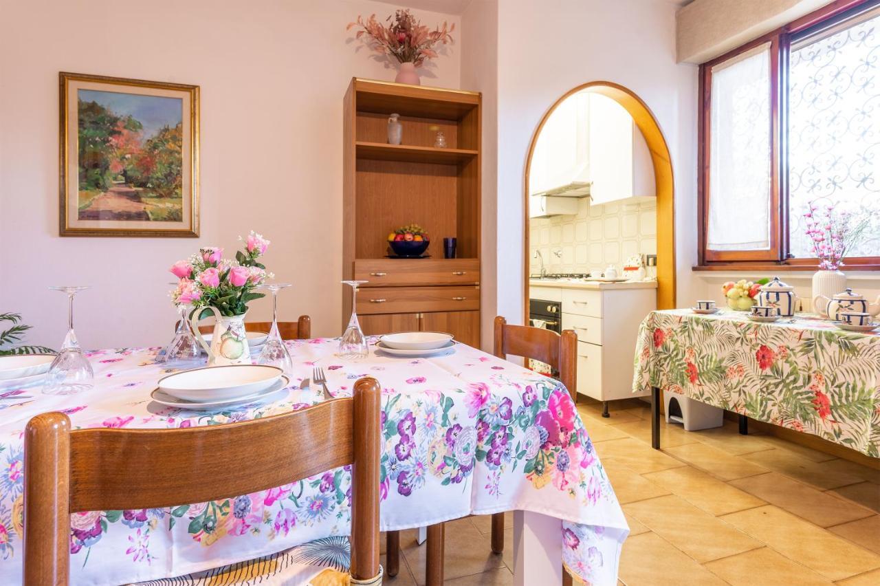 La Casetta Di Silvia Apartment Mommio